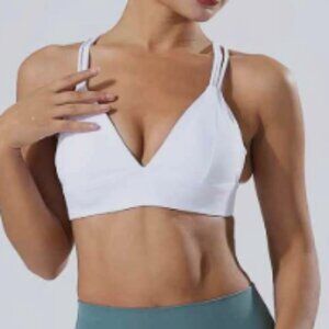 Hauted Triple Cross Sports Bra, size M, white